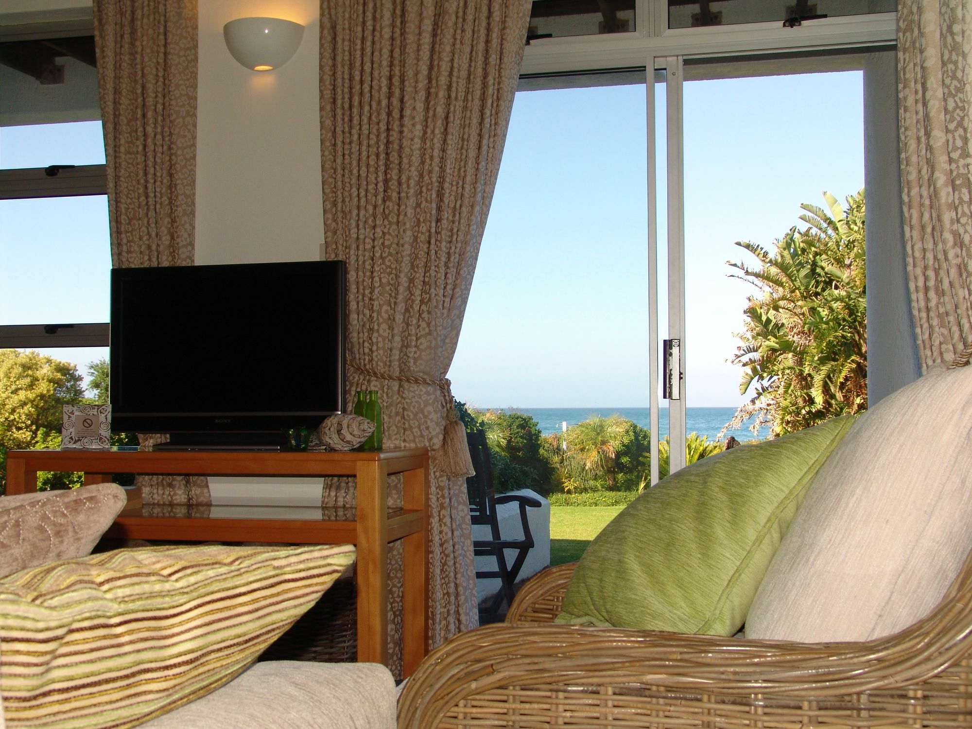 Hotel Diaz 15 House On The Bay Jeffreys Bay Esterno foto